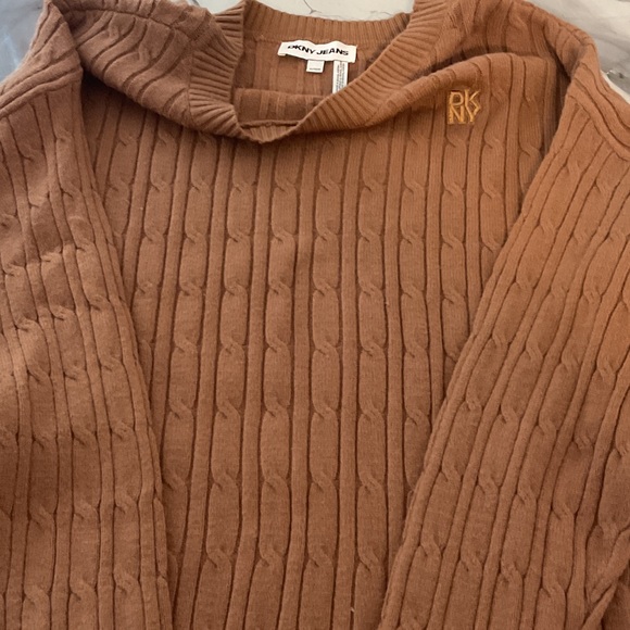 DKNY Men's Brown Cable Knit Crewneck Sweater
